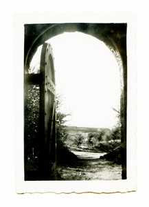 525_098 Uitzicht over de Duustergats en Kollenberg vanuit de poort gebouw waterreservoir op de Kollenberg