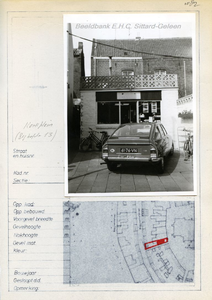 082 Kerkplein met achtergevel van het pand Begijnenhofstraat 13