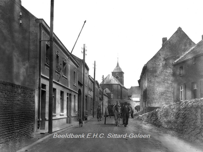 ehc_gp_090 Dorpstraat met kerk