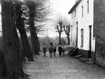 ehc_gp_191 Woningen op de wal bij Fort Sanderbout