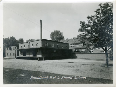 10-p21 Zilveren Jubileum Coöperatieve Melkinrichting St. Rosa SittardFabrieksgebouw aan de Agricolastraat met zuid-oost ...