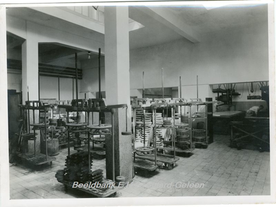 16-p36 Zilveren Jubileum Coöperatieve Melkinrichting St. Rosa SittardFabrieksgebouw aan de Agricolastraat met interieur ...