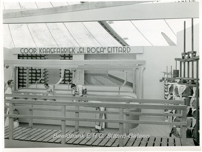 20 Zilveren Jubileum Coöperatieve Melkinrichting St. Rosa SittardFabrieksgebouw aan de Agricolastraat met interieur van ...