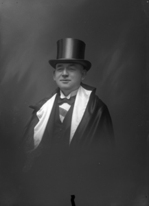 732_03_24 Club Wo-Van