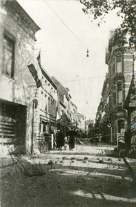 742_047 Niemandsland met mijnen op de hoek van de Voorstad, Brandstraat en Parklaan