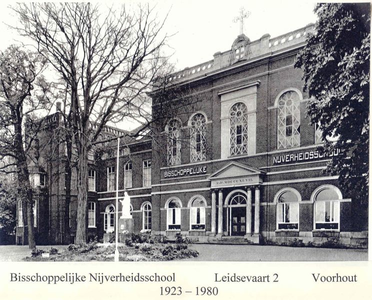 134016 Broederhuis Voorhout (1973-1980); Bisschoppelijke Nijverheidsschool B.N.S. (1926-1973); Sint Gerardus Gesticht ...
