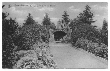 194133 De grot van O.L. Vrouw van Lourdes in de tuin van de broeders van De La Salle te Baarle Nassau