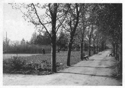 194153 Hoek van de tuin bij het internaat van de broeders van De La Salle te Baarle Nassau