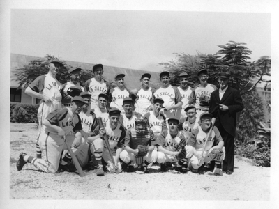194180 Het basebal team van de congregatie De La Salle te San Hosé (Aruba)