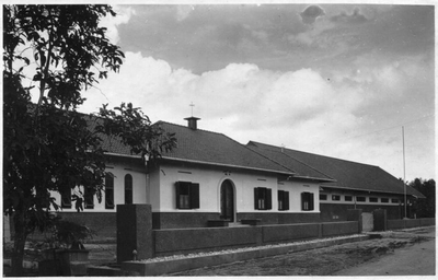 224369 Nieuw broederhuis en school te Sungailliat (Indonesië)