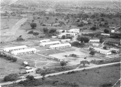 162102 Het hospitaal te Sengerema (Tanzania) vanuit de lucht