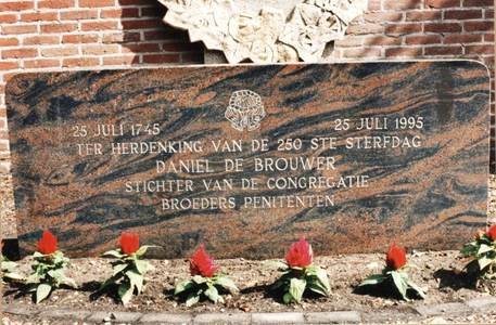 220133 Herdenkingssteen van de 250ste sterfdag van Daniel de Brouwer in Handel