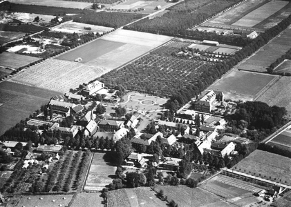 220136 Luchtfoto van Huize Padua, Boekel