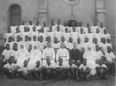 161280 Personeel en leerlingen te Morogoro, Bagamoyo (Tanzania)