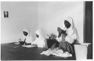161287 Recreatie te Kirakala, Bagamoyo (Tanzania)