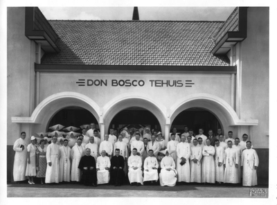 230305 Katholiek Don Bosco tehuis omgeving Soerabaja (Indonesië)