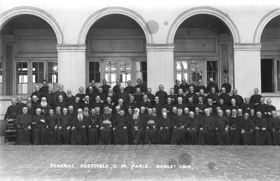 230457 Algemene vergadering van de congregatie der Lazaristen te Parijs (Frankrijk)