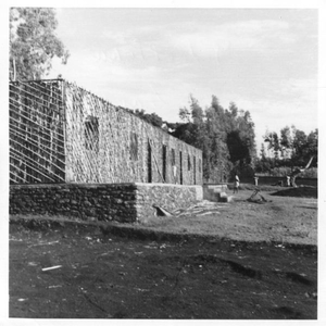 230480 Broeder Willem Bervoets realiseerde de bouw van een school te Danka (Ethiopië)