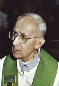140106 Pater Jan Delteyk in voorgangerkleding bij zijn 65-jarig priesterschap