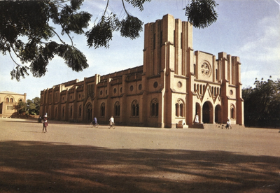 140208 De kathedraal van Ouagadougou gebouwd onder toezicht van bouwbroeder Constantin Hillebrandt