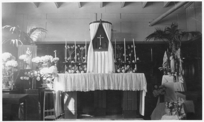 208314 De kapel in de tijdelijke behuizing van het noviciaat te Kaatsheuvel