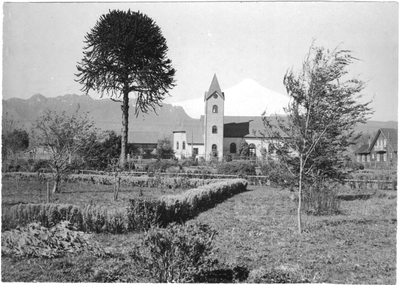 208456 De kerk van de parochie van het H. Hart van Jezus te Tocopilla (Chili)