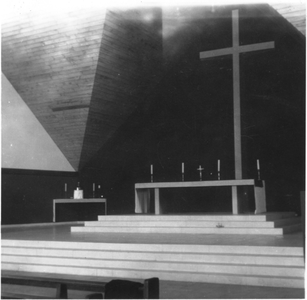 208469 De kerk van de parochie van de H. Elisabeth van Thüringen te Santiago (Chili)