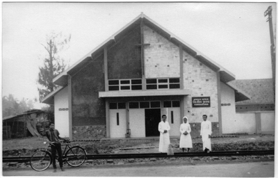 208532 De kerk te Purwodadi op Java (Indonesië)
