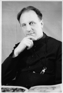 236077 Pater Jan Tillemans o.m.i. (1915-1980)