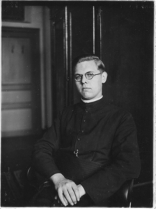 236078 Pater Harry Nissen o.m.i. (1910-1991)