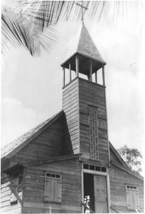 186044 Kerk te Washabo toegewijd aan Sint Thomas More, Corantijn (Suriname)