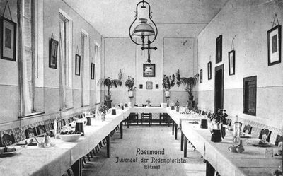 186319 Eetzaal in het juvenaatsgebouw te Roermond