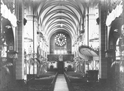 186405 Interieur kloosterkerk van de paters te Roosendaal