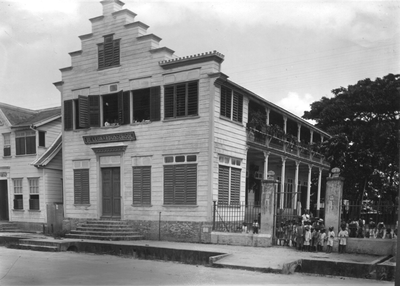 186552 Stadsschool Sint Leonardus te Paramaribo (Suriname)