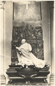 186777 Het grafmonument van Kardinaal van Rossum te Wittem