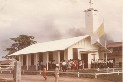 186927 Kerk te Moengo (Suriname)