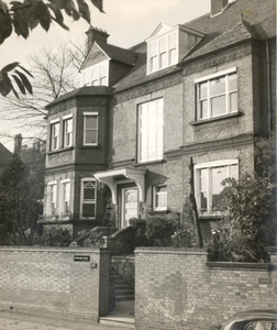 198007 Netherlands House, 3, Nutley Terrace, Hampstead, London