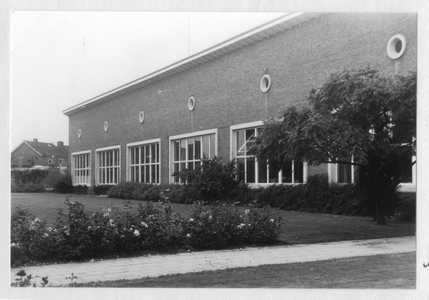 102105 De Maria Goretti school in de Anemoonstraat te Sittard