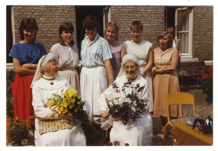 102163 Veertigjarig professiefeest van zuster Veronica en zuster Rita te Maastricht