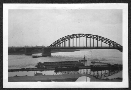 226082 Waalbrug te Nijmegen