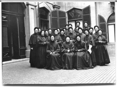 226100 De zusters van klooster Mariënburg te Nijmegen, aangevuld met enkele zusters uit Amsterdam