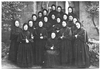 226101 De zusters van klooster Mariënburg te Nijmegen