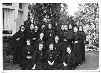 226104 De zusters van het huis aan de Canisiussingel te Nijmegen