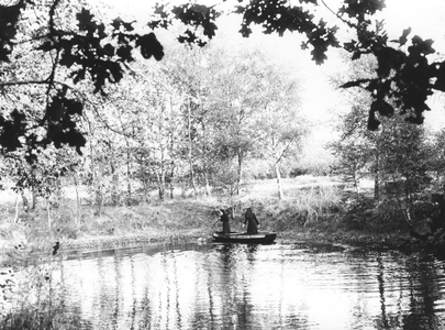 200035 Spelevaart van zusters