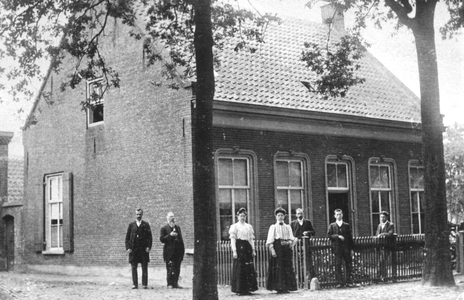 200040 Huis waar de priorij Fons Vitae begonnen is in Heesch