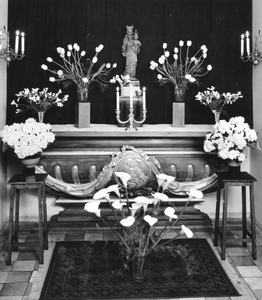 232030 Maria-altaar in de kapel van Huize Bouvigne te Breda