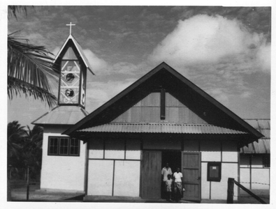 232209 Kerk van Onze Lieve Vrouw van Fatima te Kelapa Lima (Papoea, Indonesië)