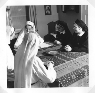 196074 De zusters van het noviciaat in huize Bethlehem te Nijmegen