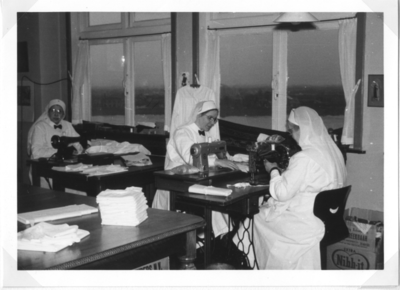 196097 De naaikamer van de zusters in huize Betlehem te Nijmegen