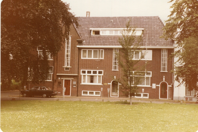 272047 Huis van de Dominicanessen van het Sint Catharina-Apostolaat aan het Van Nahuysplein 16 te Zwolle